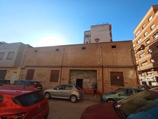 Nau industrial  Carrer la vall d'albaida. Nave/solar en el nuevo centro de sagunto ideal para viviendas