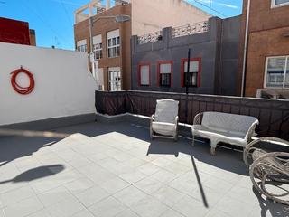 Maison jumelée  Carrer luis cendoya. Casa totalmente reformada cerca de la playa