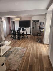 Piso  Avenida joan d' àustria. Piso alto totalmente reformado, amueblado y equipado