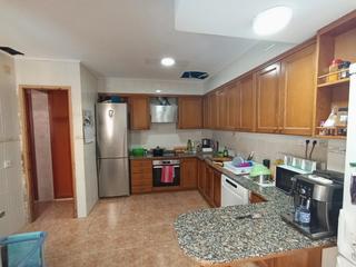 Casa adossada a Carrer de jaume i 26. Casa grande reformada en almenara
