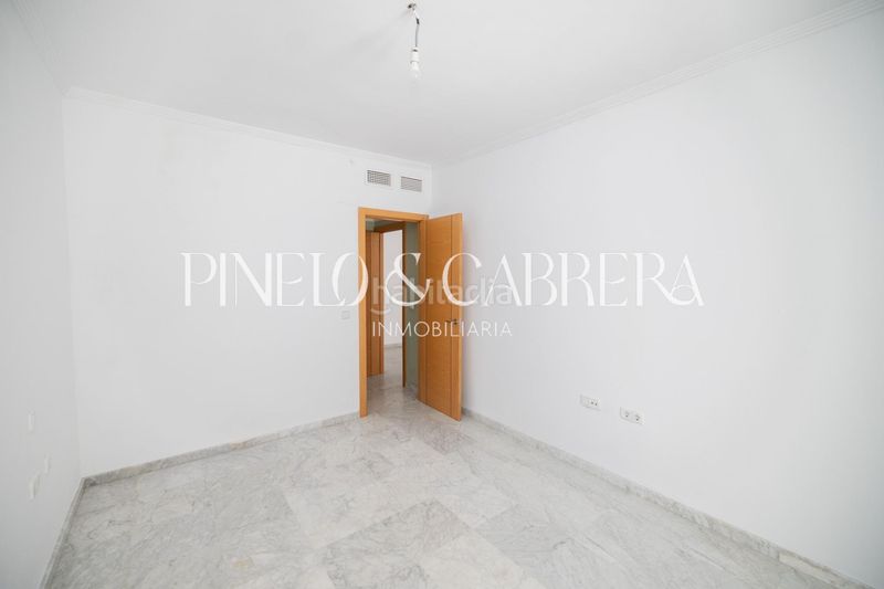 Foto ea7dd47d-4002-4152-9a84-38cf9d28b720. Pis amb aparcament a Rinconada (La)