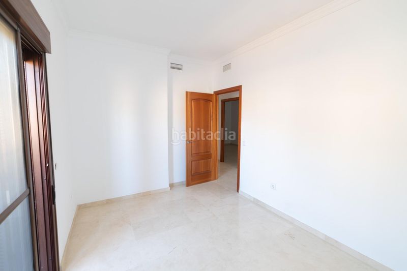 Foto 0e3aac37-92d2-4490-8b50-bc179f7e4d5e. Xalet amb aparcament a Rinconada (La)