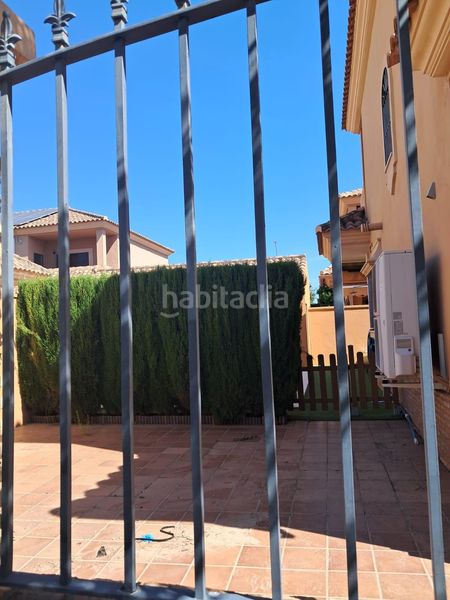Foto 0fea1587-87c3-45ec-994b-6e6ee6d011cf. Xalet amb aparcament a Rinconada (La)