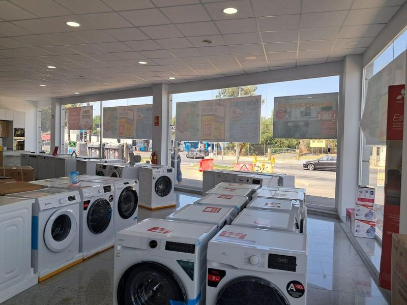 Foto 4f47cfee-74c8-44bc-b4fa-d7cc85b3718b. Local comercial a San Jose de la Rinconada