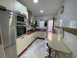 Lloguer Casa adossada a San Jose de la Rinconada. Preciosa casa en alquiler temporal totalmente equipada