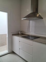 Lloguer Casa a San Jose de la Rinconada. Apartamento de dos dormitorios, amueblado a estrenar