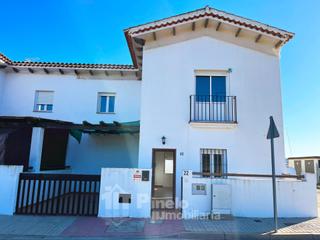 Maison jumelée à Almadén de la Plata. Acogedora casa familiar en el parque natural sierra norte de sev