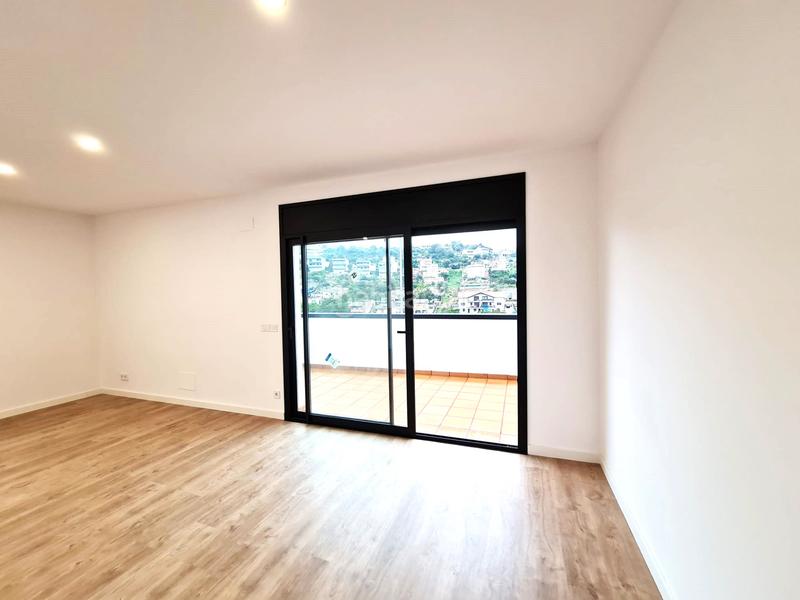 Foto 81d059fd-13f0-43aa-9697-43cb28aadfd6. Chalet mit heizung parking pool in Segur de dalt Segur de Calafell