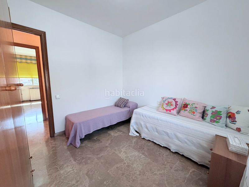 Foto 4e9d5661-f0f4-4f34-845c-7c1cfd57c317. Casa amb xemeneia calefacció aparcament piscina a Terrassa