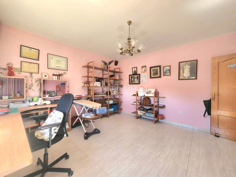 Foto 4aab1b39-c883-4063-9369-e34c3e200b70. Casa impresionante casa con jardin y 5 dormitorios en Rubí