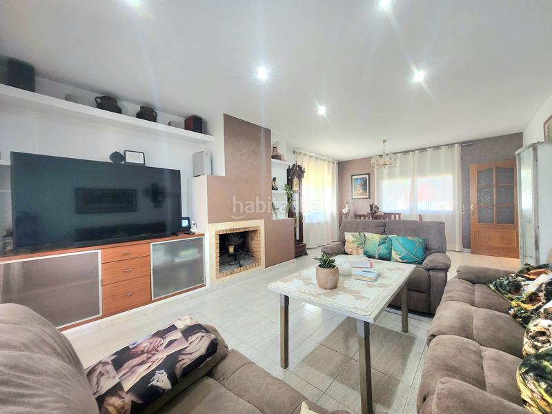 Foto 5ff554e4-d7f7-410d-a18b-8ef43862ec00. Casa impresionante casa con jardin y 5 dormitorios en Rubí
