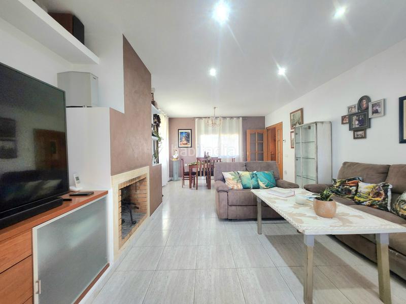 Foto c5e65213-ed63-4ede-be30-1d23d7f5c1e3. Casa impresionante casa con jardin y 5 dormitorios en Rubí