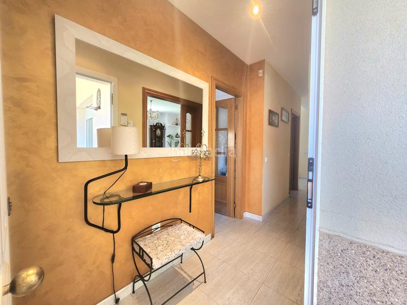Foto c73d01d7-e478-489f-8809-cbfde12d213e. Casa impresionante casa con jardin y 5 dormitorios en Rubí