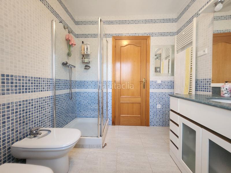 Foto c9846ef6-a383-4719-8cde-7dd89676746e. Casa impresionante casa con jardin y 5 dormitorios en Rubí