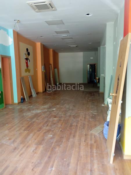 Foto f7be9060-6c2c-4cc3-a948-a76dd8bf1acd. Lloguer local comercial a vía de ramón pignatelli 3 a Zaragoza