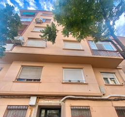 Etagenwohnung  Calle del río jalón 14. Gran oportunidad para inversores