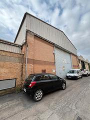 Fabrikhalle  Calle brazal de la almontilla. Nave industrial con instalación para puente grúa muy amplia