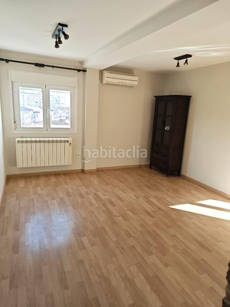 Foto f2fdd00c-7a14-44ce-8529-454cbea100ea. Flat in avenida de navarra 53 in Barrio del Ave Zaragoza