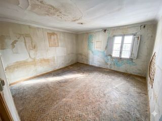 Casa in Villanueva de Gállego. Oportunidad de inversión