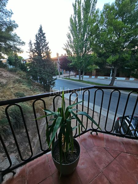 Foto 414b86ae-6973-45ac-a98f-bc41ee398877. Casa adosada en calle agustina de aragón 19 espectacular chalet en el corazón en Fuentes de Ebro