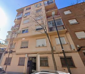 Pis  Calle del río jalón 9. Descubre tu nuevo hogar en el corazon de torrero!