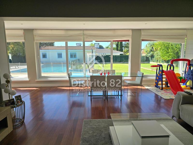 Foto 50fec10b-cb6e-4520-bc5e-6e993da20217. Rent chalet with heating parking pool in Algete centro Algete