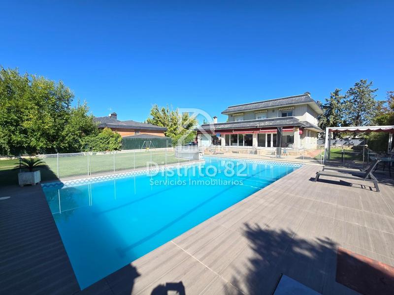 Foto a9b620e5-1b93-4d9d-9d3c-a2f7485b8d05. Affitto chalet con riscaldamento parcheggio piscina in Algete