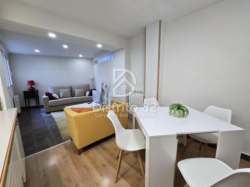 Foto f189e4f7-d486-4ecf-a668-389a96b92108. Casa adossada amb calefacció aparcament piscina a Madrid