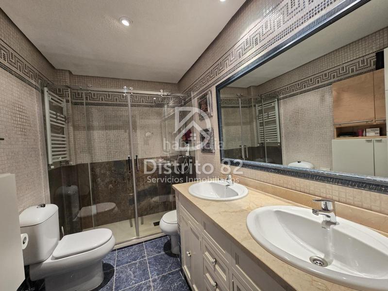 Foto d1b5b635-7aed-4c73-8b01-cecfe6a52ebb. Maison jumelée avec chauffage parking piscine dans Peñagrande Madrid