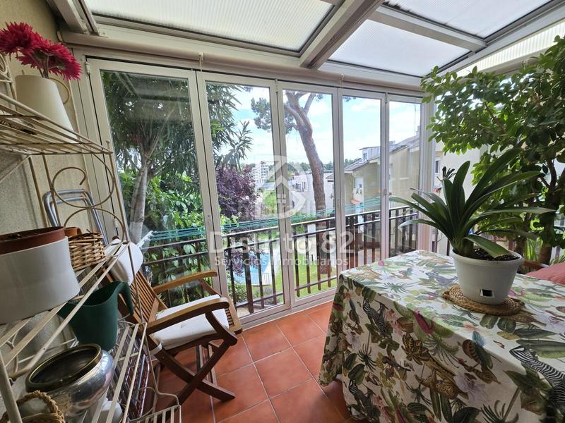 Foto 1289b2e8-b01d-40de-9c39-0d4713cb891c. Semi detached house with heating parking pool in Peñagrande Madrid