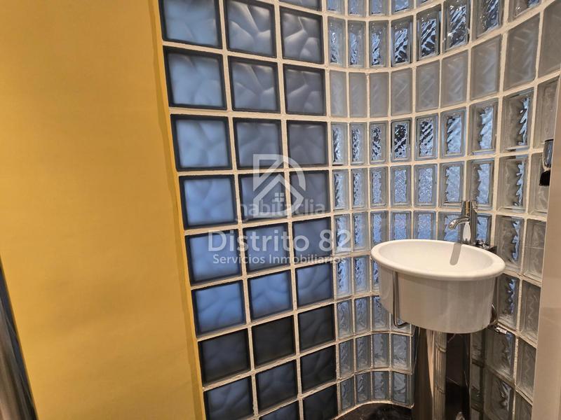 Foto 3d000531-2e6a-47b2-ab09-ee4144a77444. Semi detached house with heating parking pool in Peñagrande Madrid