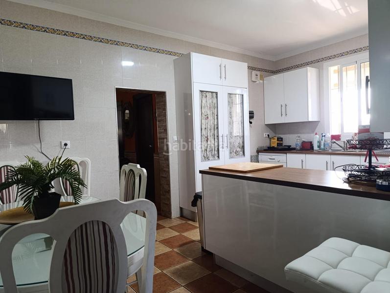 Foto 457ed314-2ae1-4d83-94d9-3da77af7521b. Chalet increíble chalet en lora del rio totalmente reformado con piscina y olivar en Lora del Río