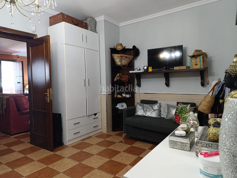 Foto a06e03ca-1f3c-4973-9cb0-ade269ebff1f. Chalet increíble chalet en lora del rio totalmente reformado con piscina y olivar en Lora del Río