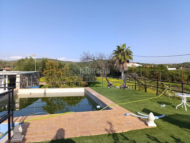 Foto d858bc19-2268-4953-be30-5c8755a5a773. Chalet increíble chalet en lora del rio totalmente reformado con piscina y olivar en Lora del Río