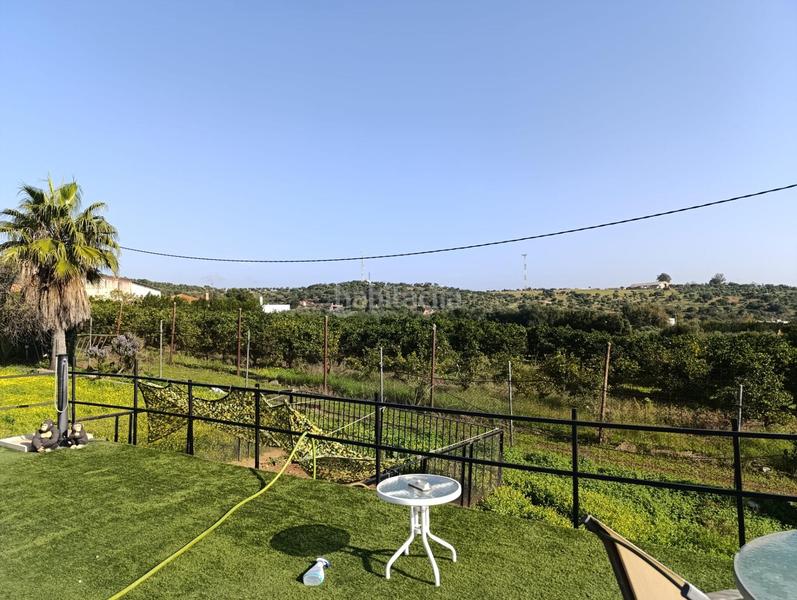 Foto ff49ef54-b6ee-40e3-9c03-c8ec731e430c. Chalet increíble chalet en lora del rio totalmente reformado con piscina y olivar en Lora del Río