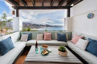 Casa adossada  Calle encina. Chalet frente al mar en la herradura!!!