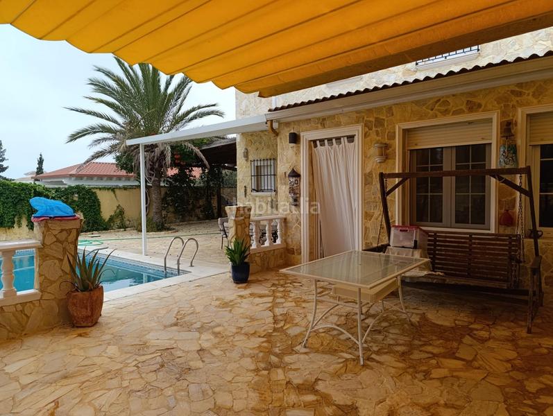 Foto 06c1eb81-745a-429c-8c0f-29d3e4c6d530. Chalet  en venta en los pinares !!! en Lepe