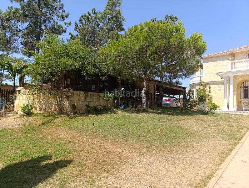 Foto 3042bb99-3e69-40c0-ac96-388e17b57c0f. Chalet  en venta en los pinares !!! en Lepe