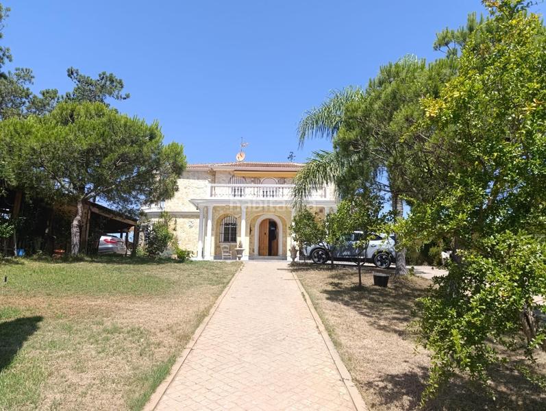 Foto 3e6751b3-dbfe-47b4-9e16-97b568cc4910. Chalet  en venta en los pinares !!! en Lepe