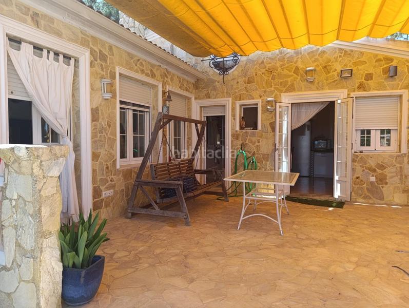 Foto 478d629a-acce-47fd-9940-627b9e751488. Chalet  en venta en los pinares !!! en Lepe