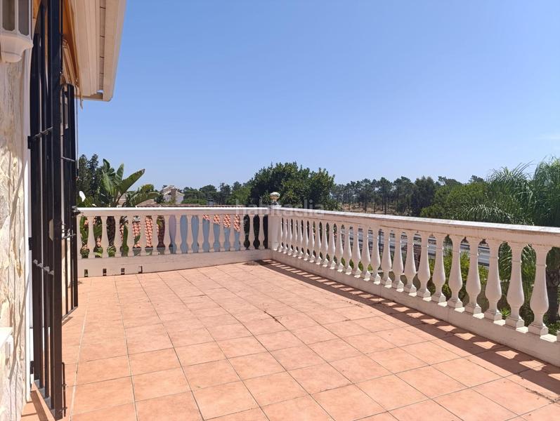Foto c9dd7608-d516-4cfb-8a98-89fd17bb2c72. Chalet  en venta en los pinares !!! en Lepe