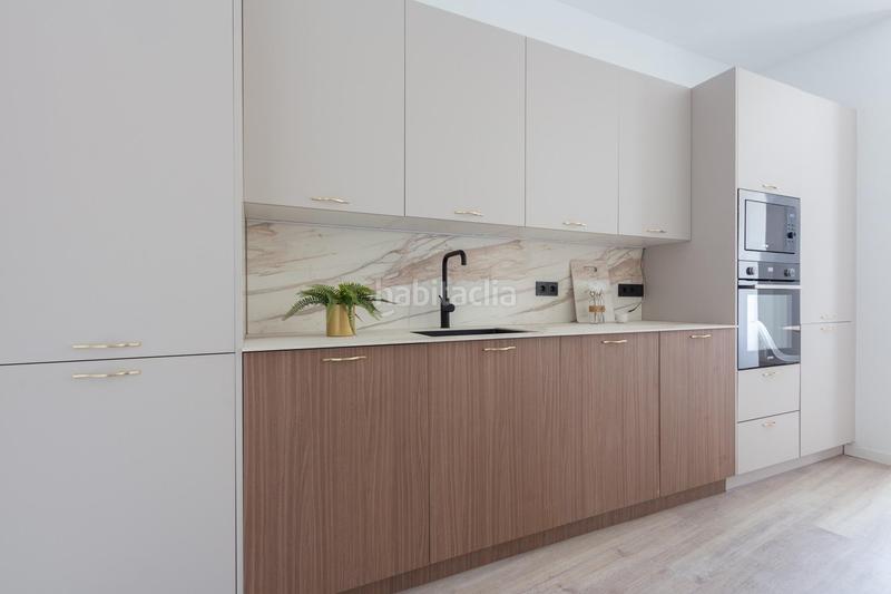 Foto 87b79b06-0e7f-4d86-84db-0743db15c078. Piso fantastico piso nuevo a estrenar en la gran plaza!!! en Sevilla