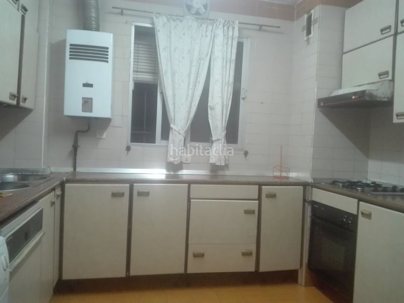 Foto cdf39b8f-d8e3-43ec-814a-c271a1d27c74. Rent flat in Tiro de Línea Sevilla