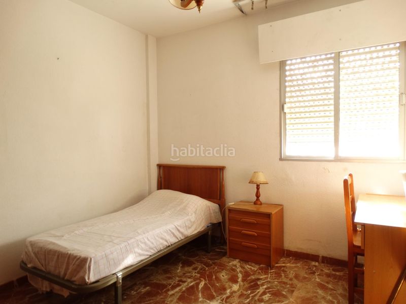 Foto d525cd37-e20b-4667-ac68-9cffefe88782. Rent flat in Tiro de Línea Sevilla