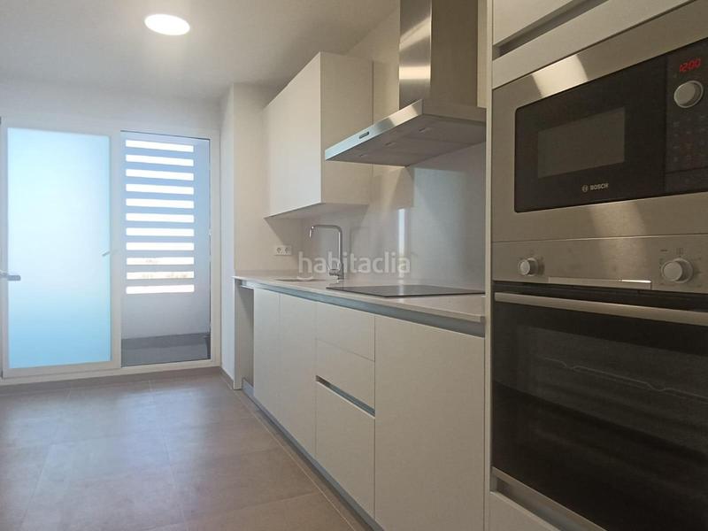 Foto f0d45a87-40f2-41ef-83b3-92a1ebf0b524. Alquiler piso obra nueva a estrenar en entre núcleos, ! en Dos Hermanas