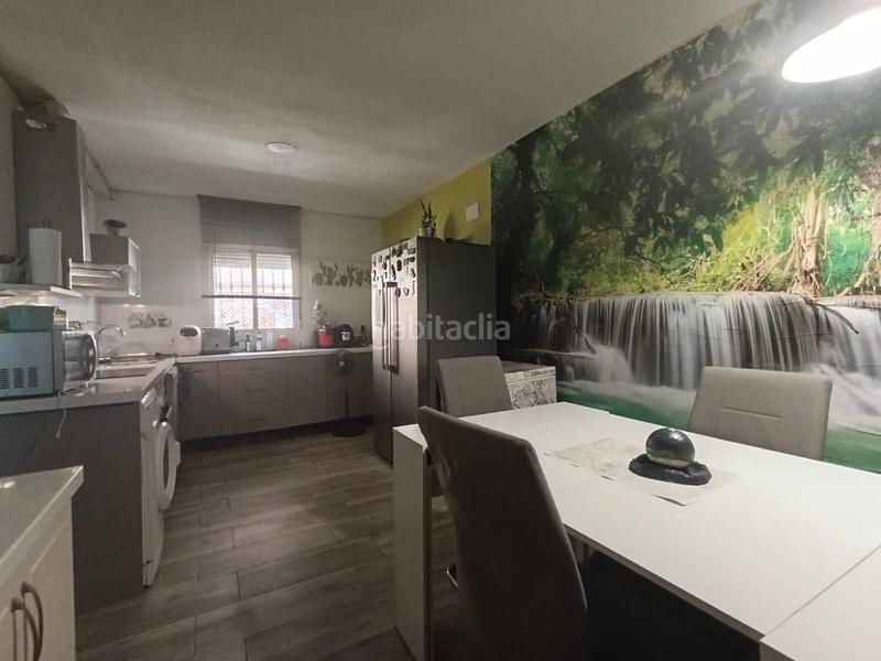 Foto 44a6f8b2-1a9b-4a87-86af-29344108ac30. Semi detached house with heating in La Paz Alcalá de Guadaira