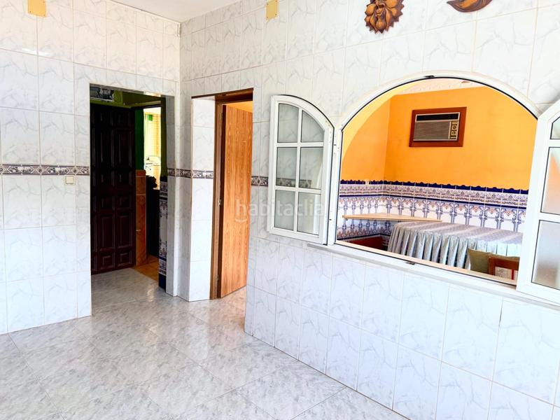 Foto 42f1e972-2b0c-4cf8-931a-862fe453f83f. Casa chalet con doble vivienda, buhardilla, gran parcela y piscina en urbanización torrepalma en Carmona