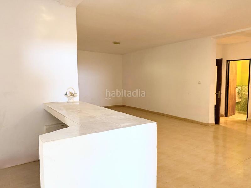 Foto 7513bbb7-f660-497a-b328-445732231814. Casa chalet con doble vivienda, buhardilla, gran parcela y piscina en urbanización torrepalma en Carmona