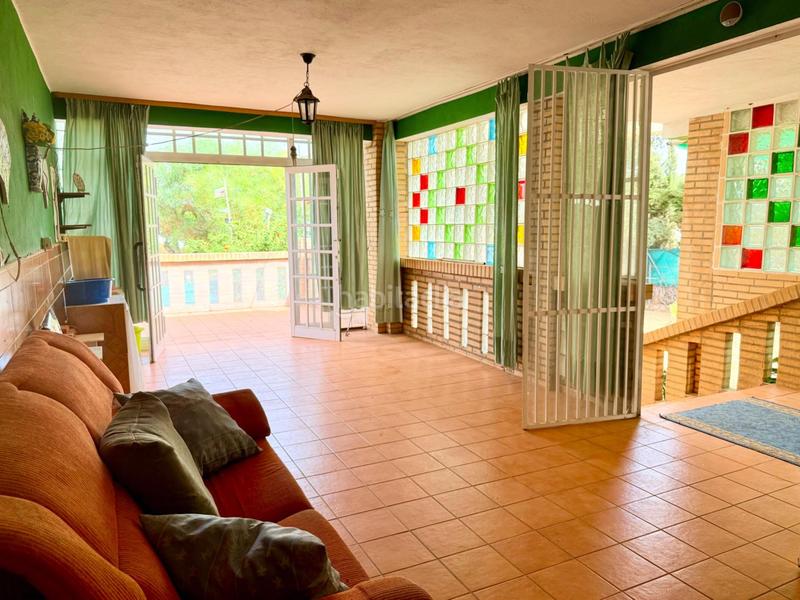 Foto 8d7b317a-e8c2-4621-b19c-d0bc50e82391. Casa chalet con doble vivienda, buhardilla, gran parcela y piscina en urbanización torrepalma en Carmona