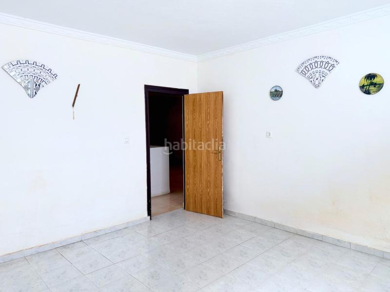 Foto b83f015d-899e-4605-a568-bd66d8329c6e. Casa con riscaldamento parcheggio piscina in Carmona